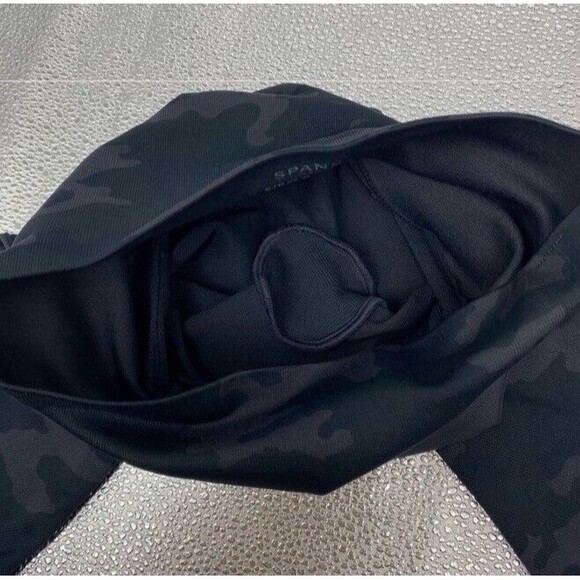 Spanx Size S Look At Me Now Camo Printed Seamless Crop Cropped Leggings - Picture 4 of 13